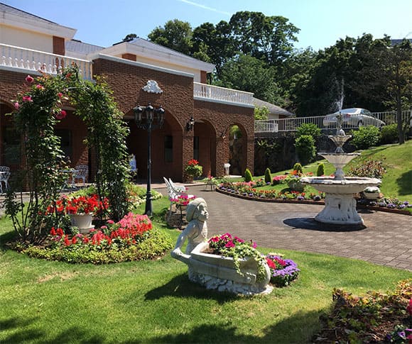 アンティークジュエリーミュージアム庭園